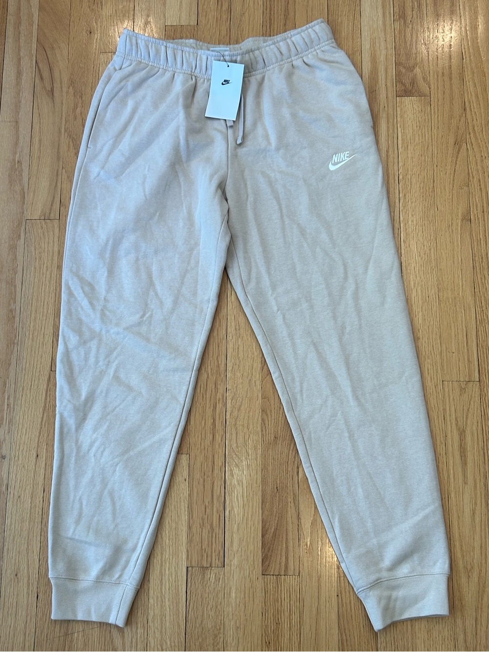 Nike Sportswear Club Fleece Joggers Beige Cream Size Medium NWT